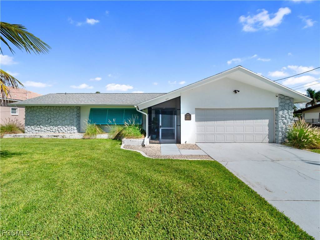 Cape Coral, FL 33904,419 Pinecrest CT