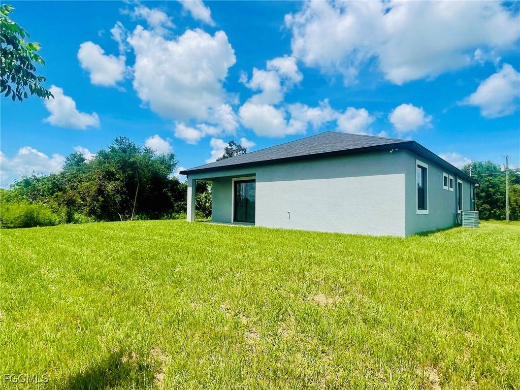 Labelle, FL 33935,2033 INGLEWOOD CIR