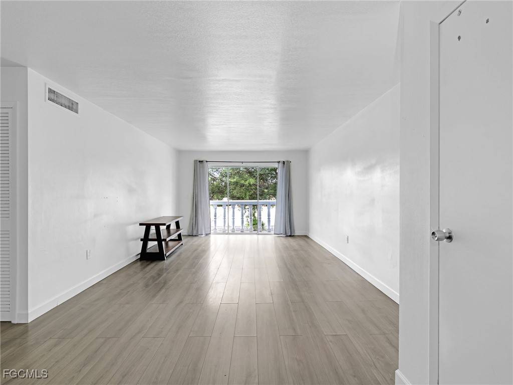 Fort Myers, FL 33901,3704 Broadway #208