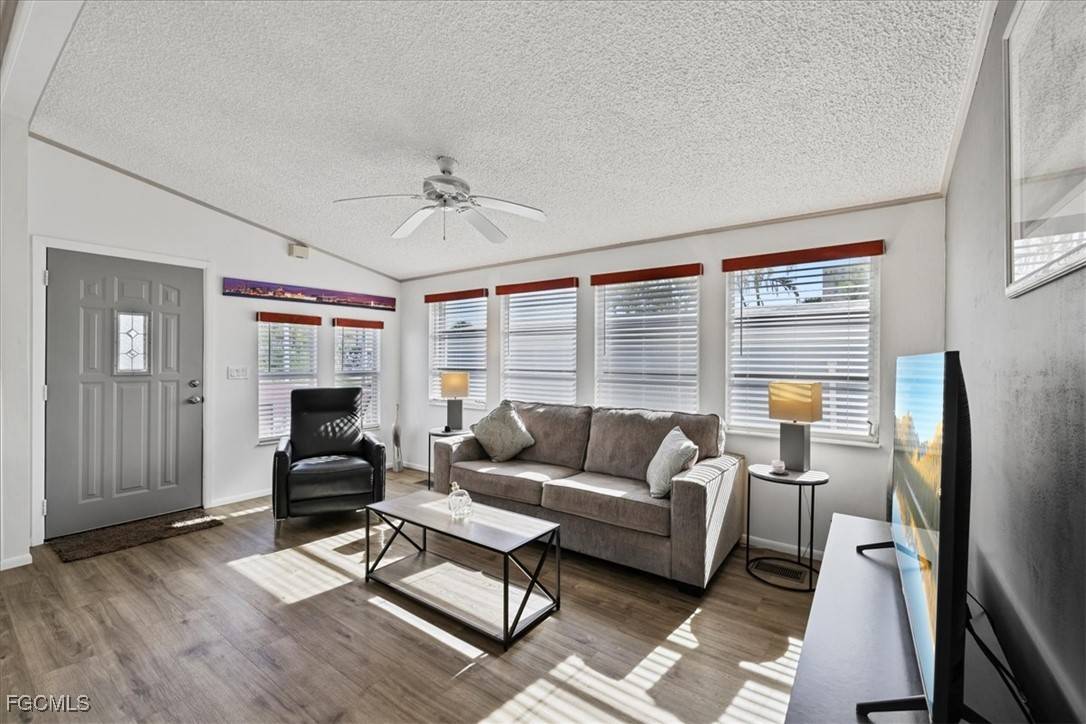 Fort Myers, FL 33908,19681 Summerlin RD #430