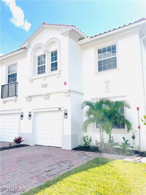 Naples, FL 34119,7028 Ambrosia LN #808