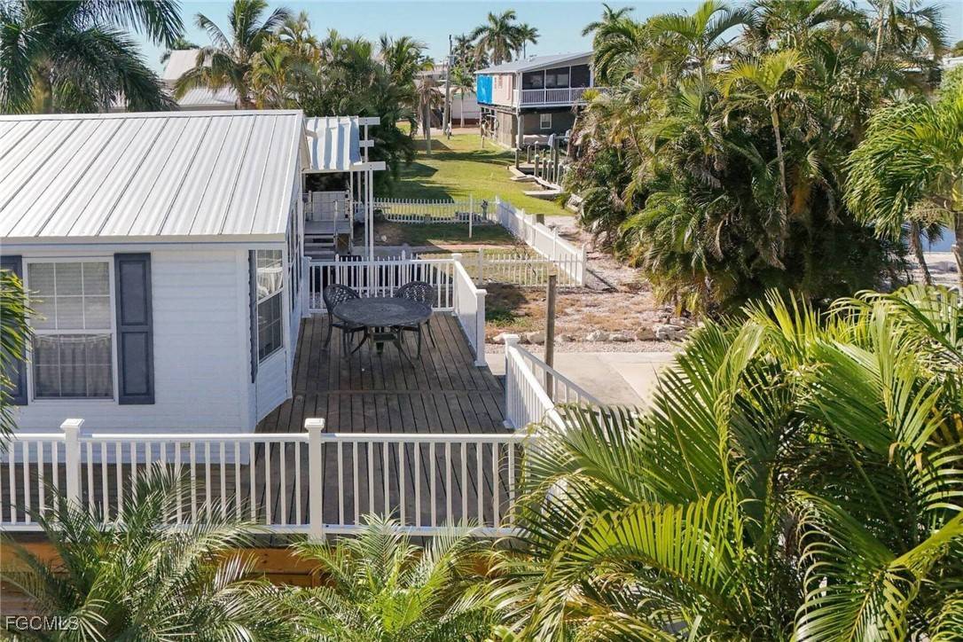 St James City, FL 33956,2831 York RD