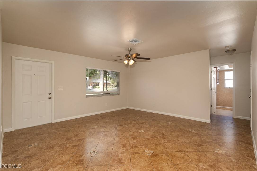 Cape Coral, FL 33990,1327 SE 21st AVE