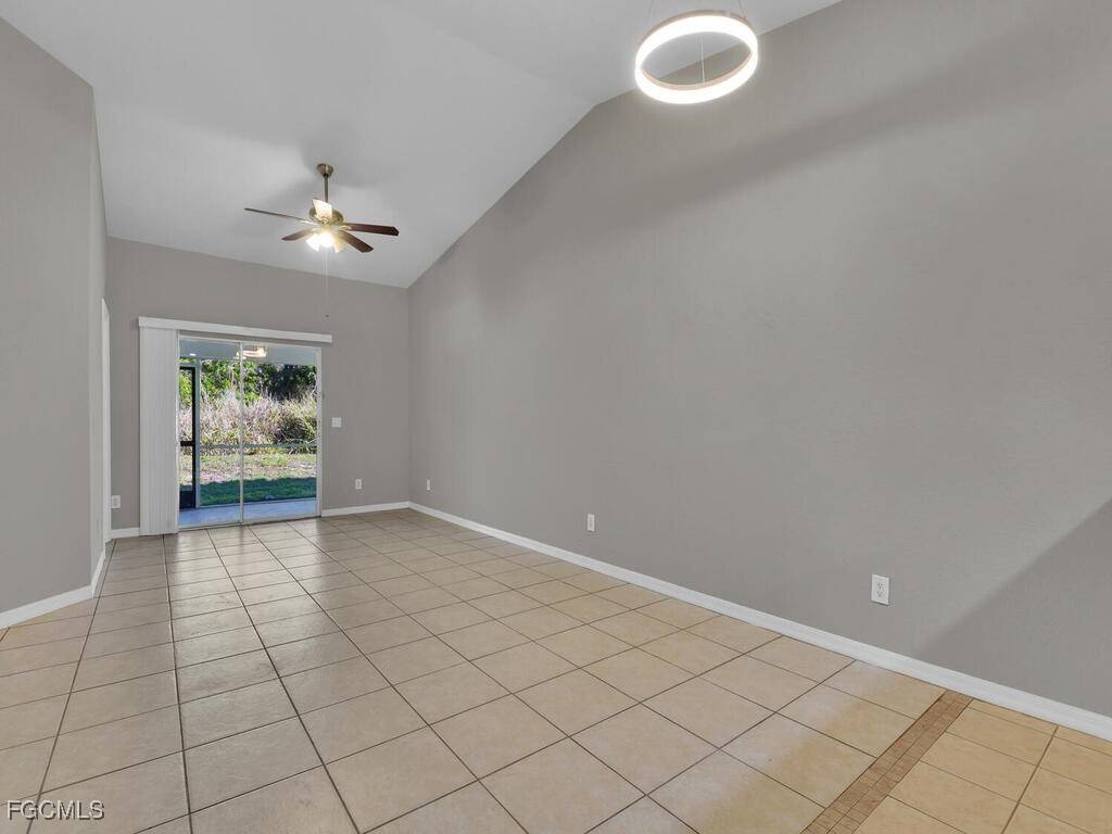 Lehigh Acres, FL 33973,801 Meadow RD