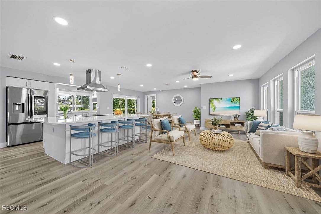 Fort Myers, FL 33919,1358 Sheffield WAY