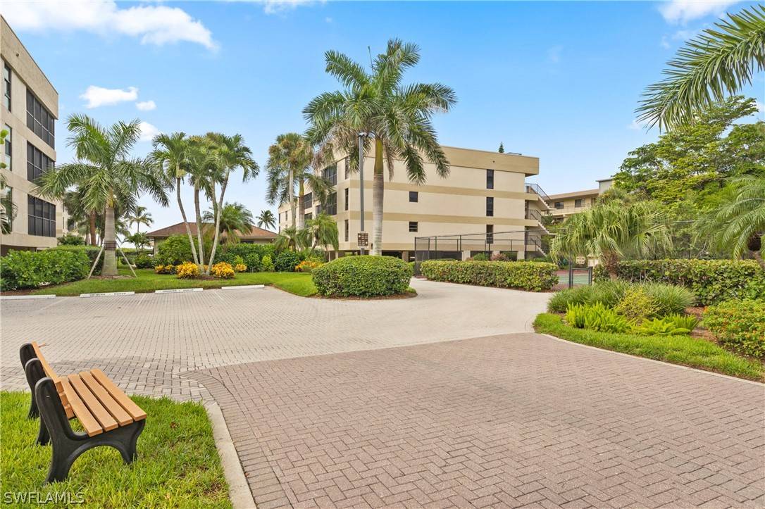 Sanibel, FL 33957,2721 W Gulf DR #112