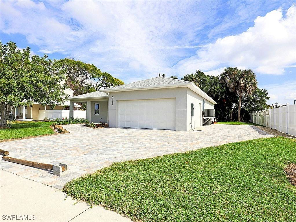 North Fort Myers, FL 33903,5957 Poetry CT