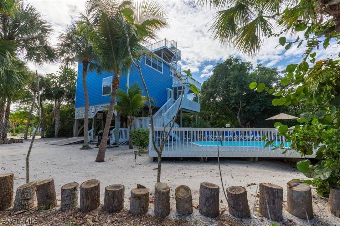 Upper Captiva, FL 33924,516 Pirate DR