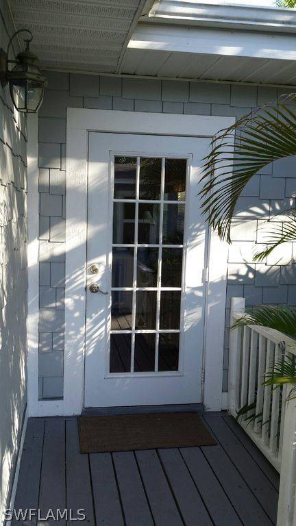 Fort Myers Beach, FL 33931,5770 Lauder ST