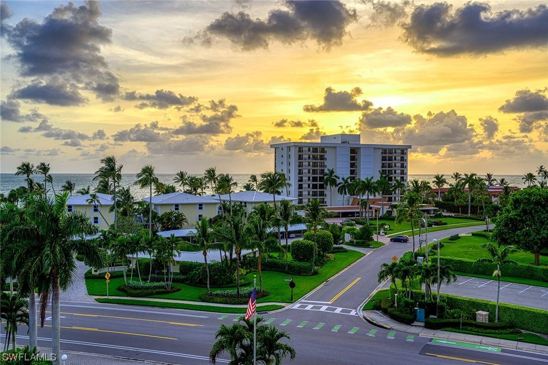 Naples, FL 34102,2150 Gulf Shore BLVD N #611
