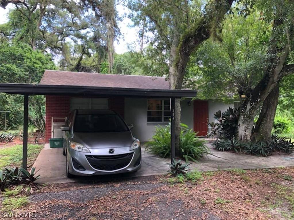 Labelle, FL 33935,864 County Road 78