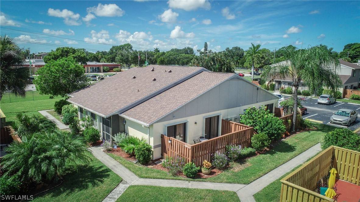 Fort Myers, FL 33919,5264 Cedarbend DR #2