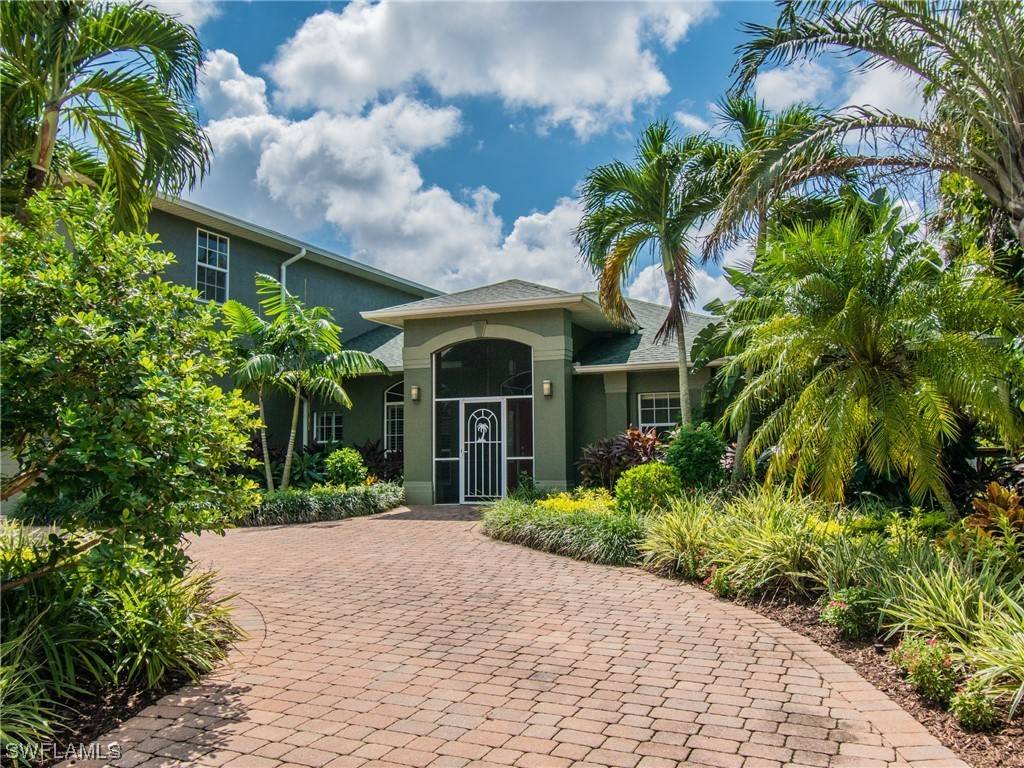 Naples, FL 34104,2456 Longboat DR