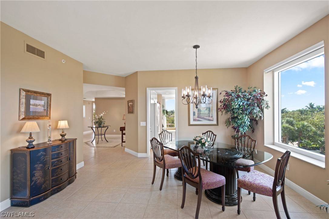 Bonita Springs, FL 34134,23650 Via Veneto #301