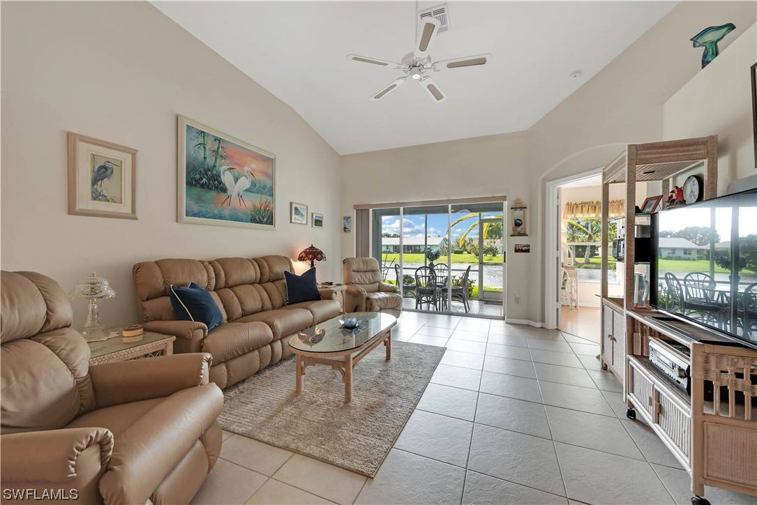 Naples, FL 34112,3684 Kent DR