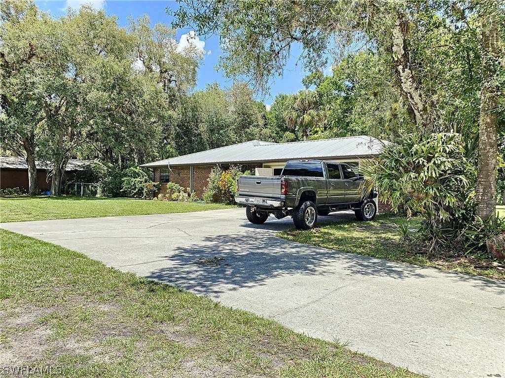 Labelle, FL 33935,780 Oklahoma AVE