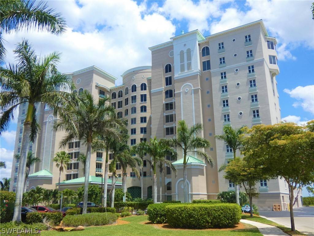 Fort Myers Beach, FL 33931,4137 Bay Beach LN #536