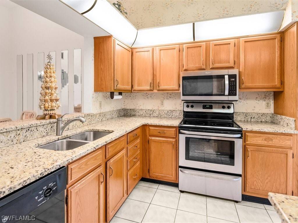 Naples, FL 34109,10745 Henry CT #606