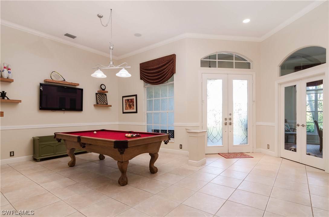 Naples, FL 34119-1338,1172 Camelot CIR