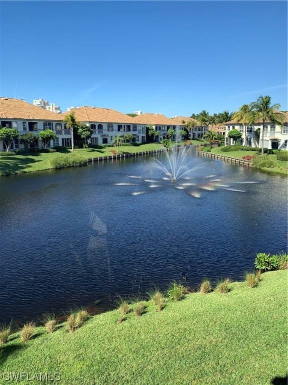 Naples, FL 34103,212 Colonade CIR #1807