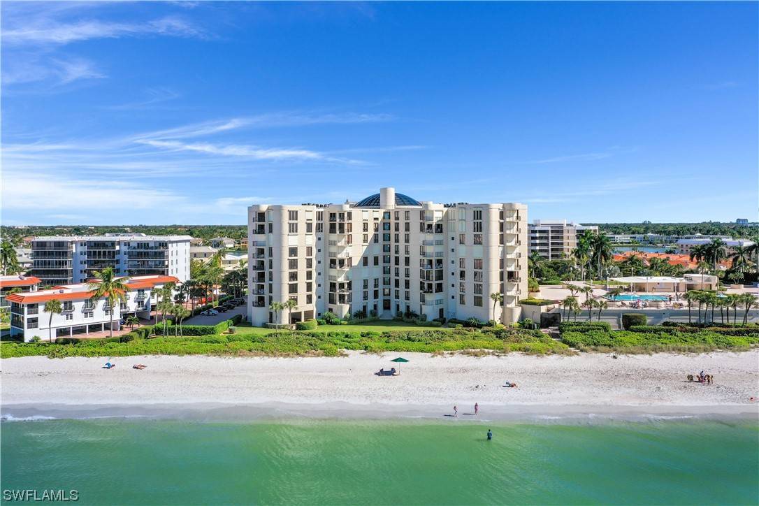 Naples, FL 34103,3215 Gulf Shore BLVD N #211N