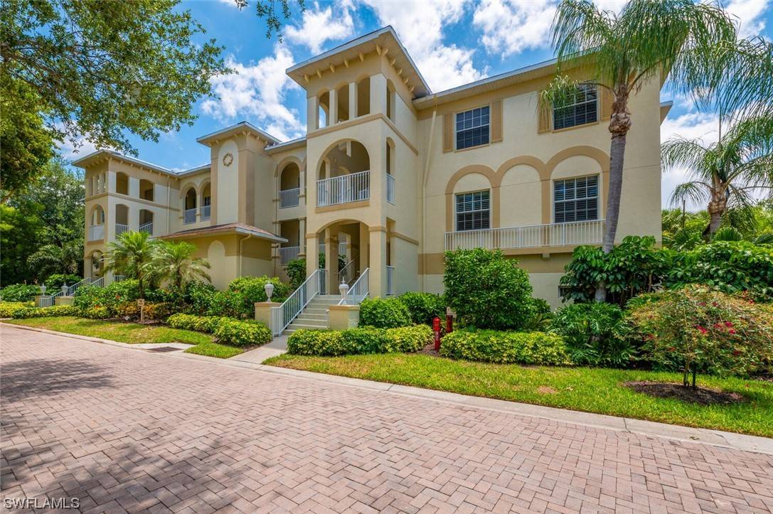 Naples, FL 34108,790 Bentwater CIR #103