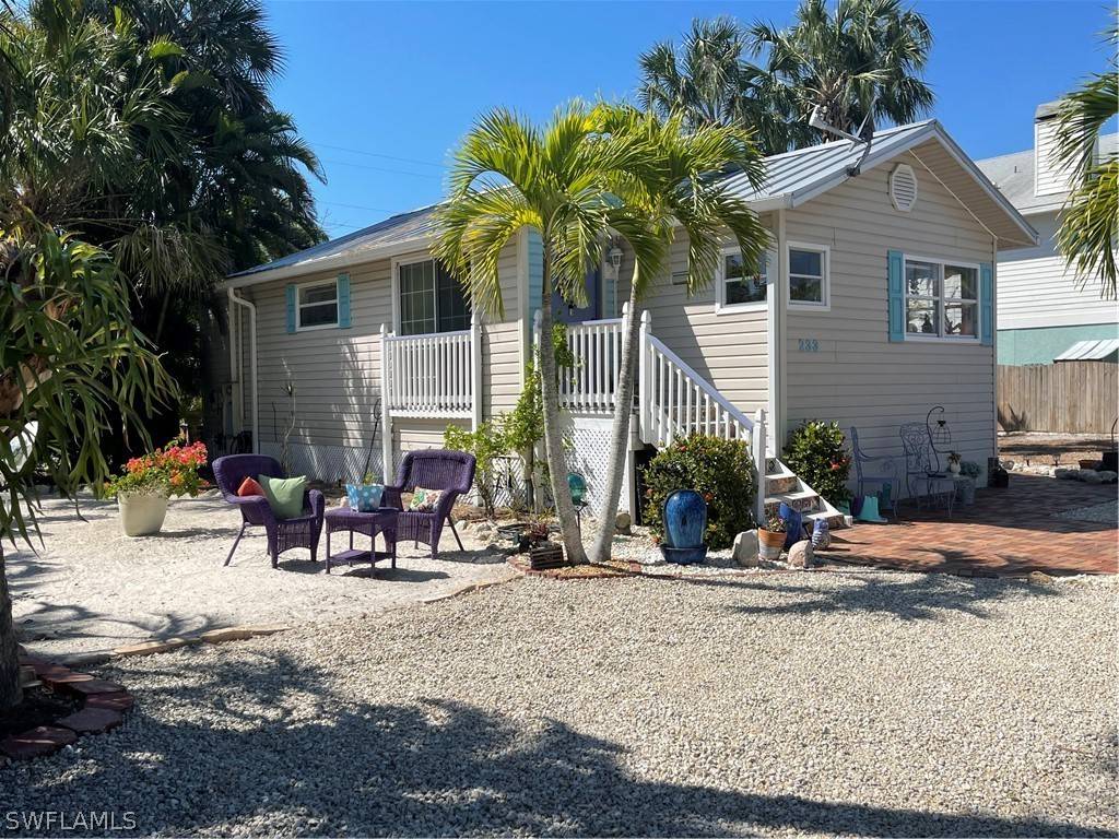 Fort Myers Beach, FL 33931,233 Delmar AVE