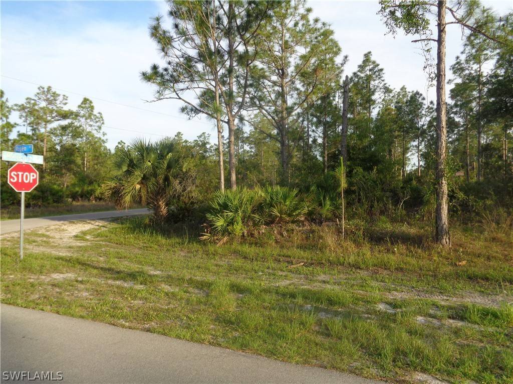 Lehigh Acres, FL 33972,333/335 Rogen ST