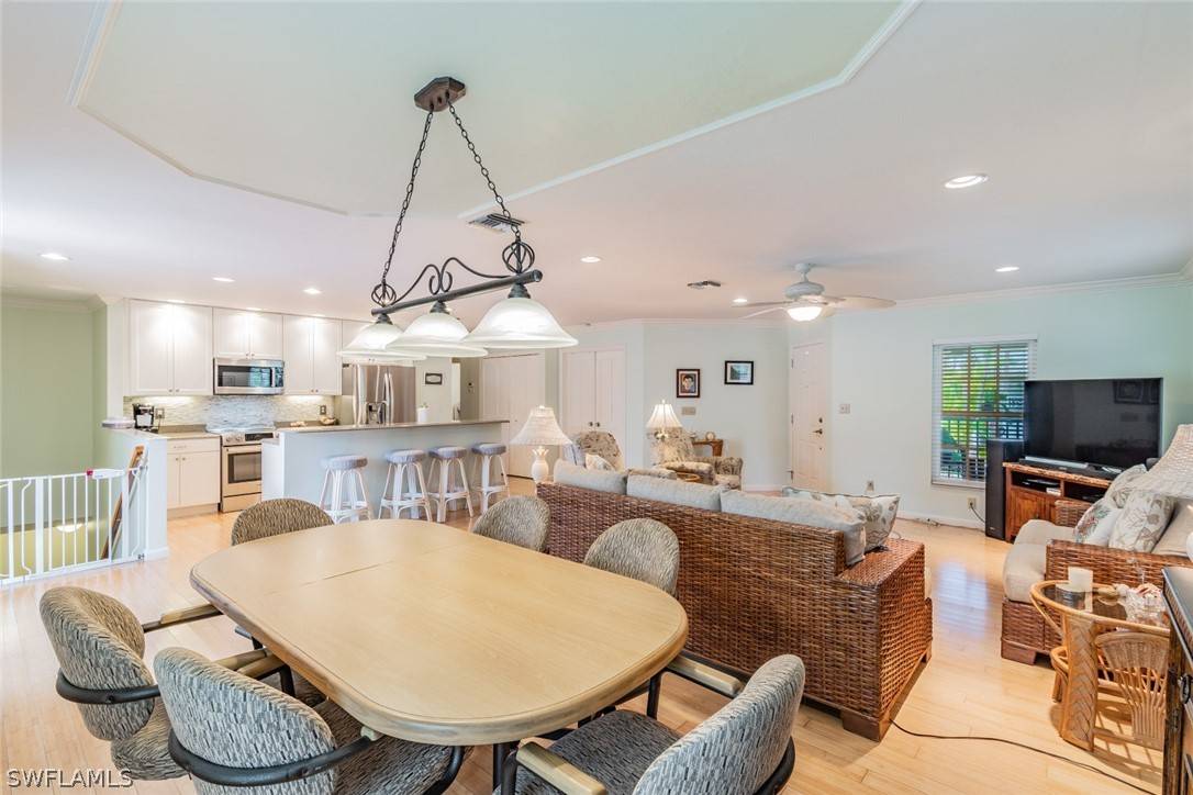 Fort Myers Beach, FL 33931,21083 Saint Peters DR