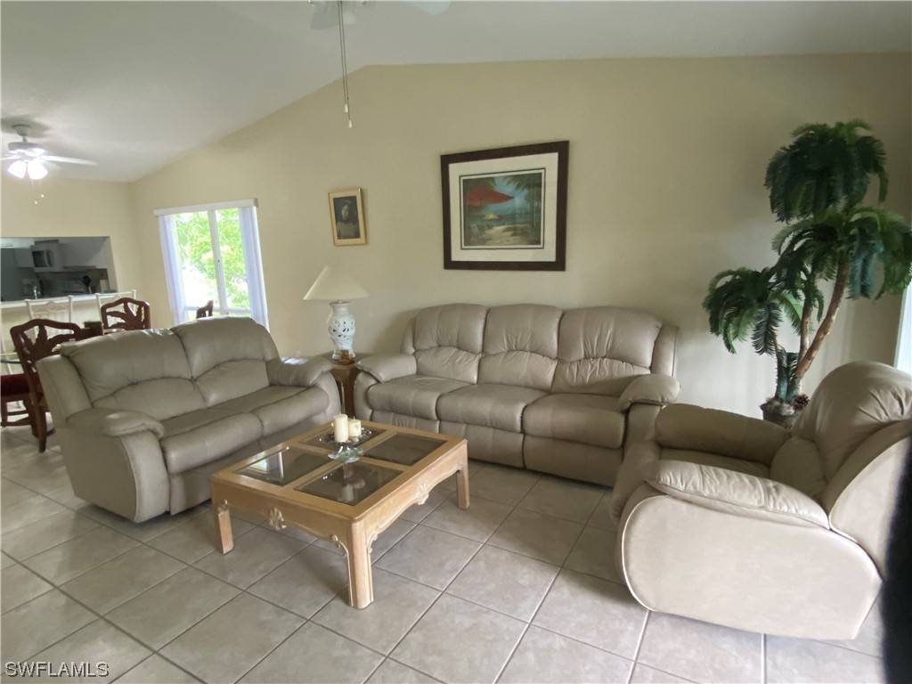 Naples, FL 34110,1155 Sarah Jean CIR #E-201