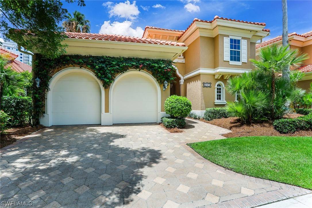 Naples, FL 34108,8727 La Palma LN