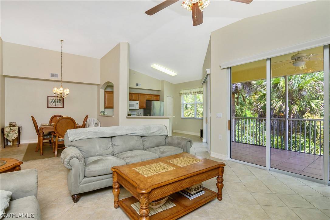 Naples, FL 34119,1882 Tarpon Bay DR S #2-304