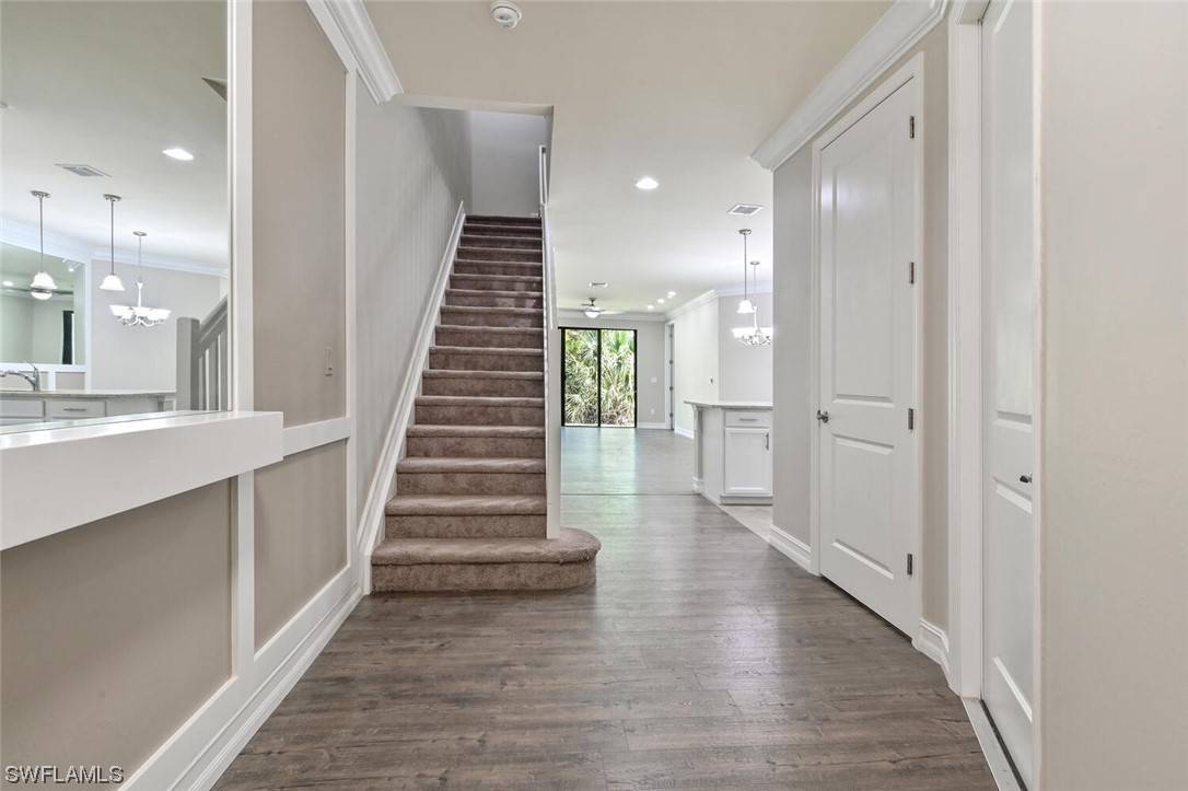 Naples, FL 34120,7927 BRISTOL CIR