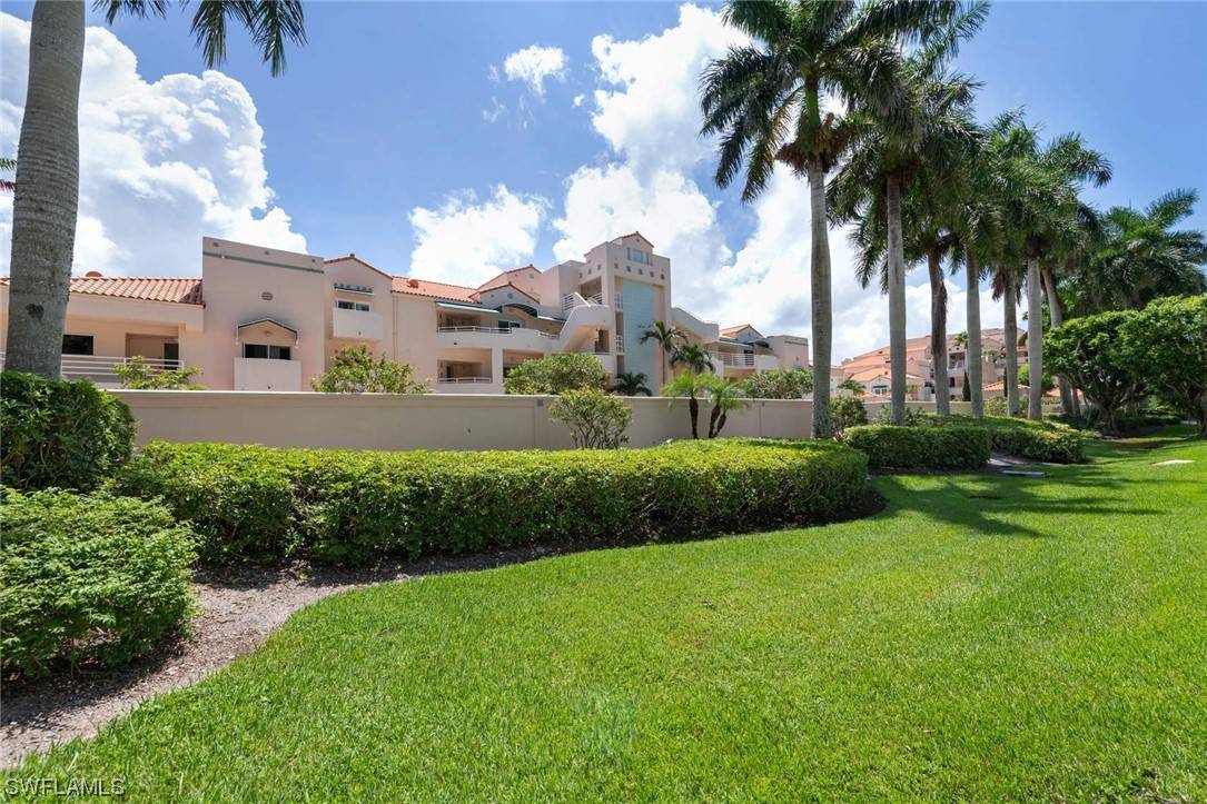 Naples, FL 34103,4530 Gulf Shore BLVD N #2-312