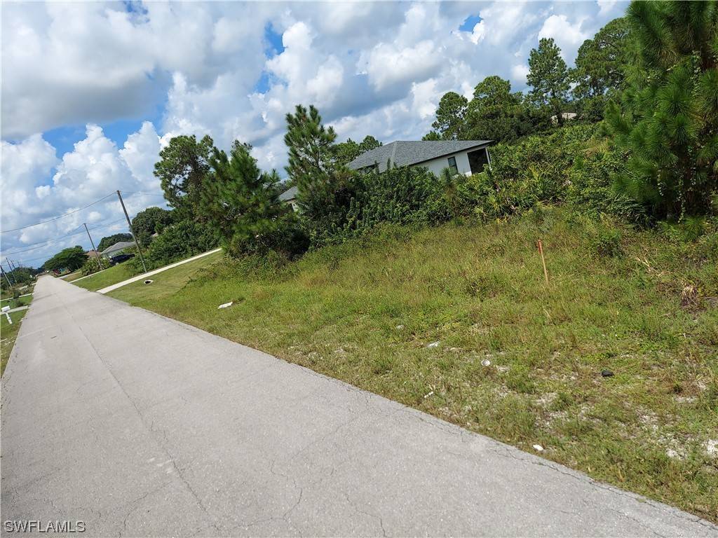 Lehigh Acres, FL 33976,3802 16th ST SW