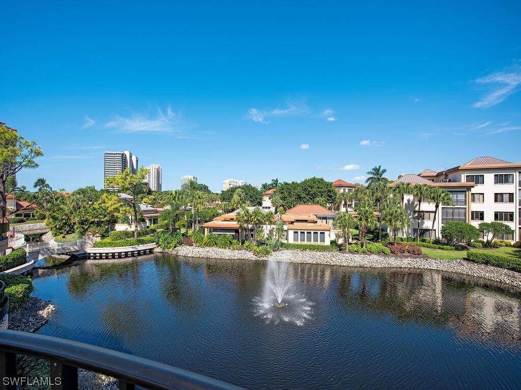 Naples, FL 34108,6710 Pelican Bay BLVD #433