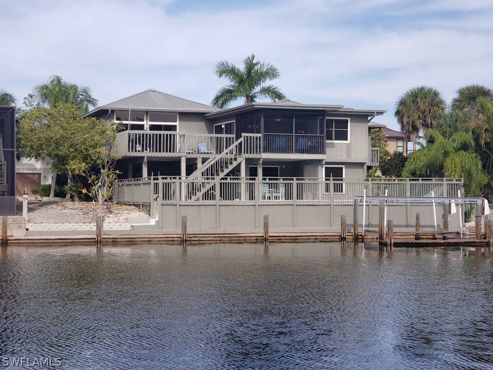 Fort Myers Beach, FL 33931,21571 Madera RD