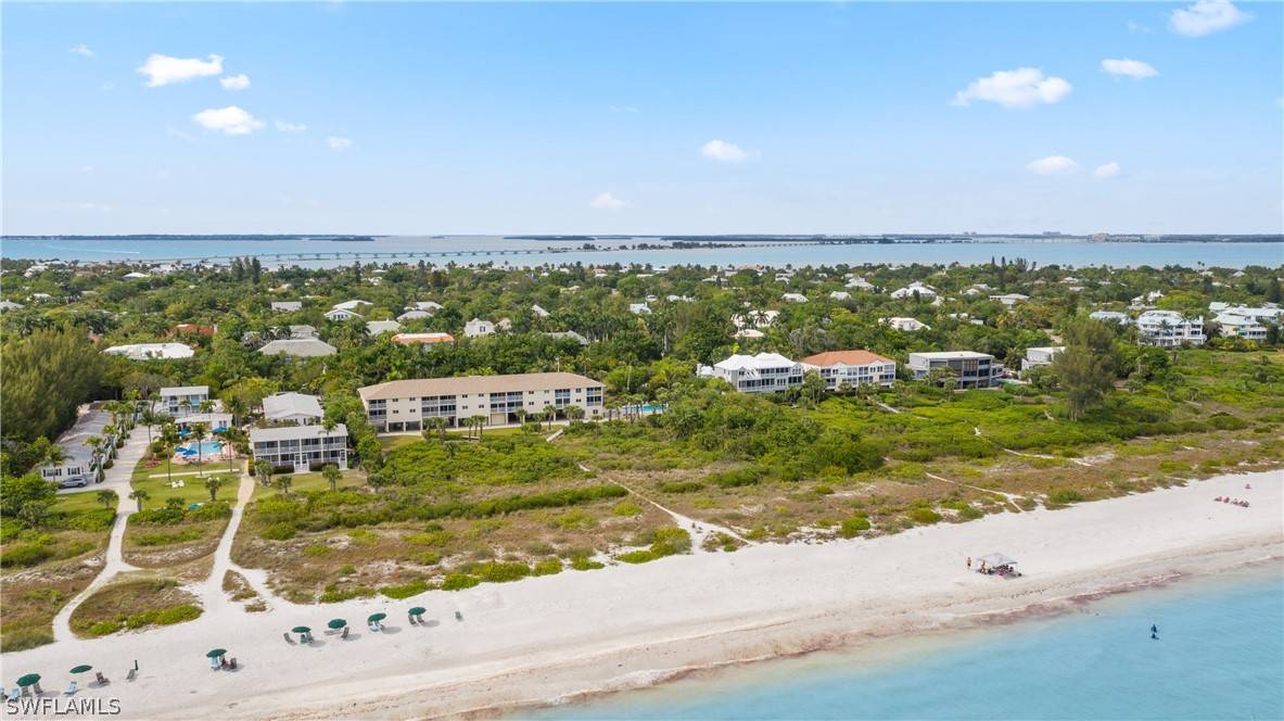 Sanibel, FL 33957,527 E Gulf DR #107