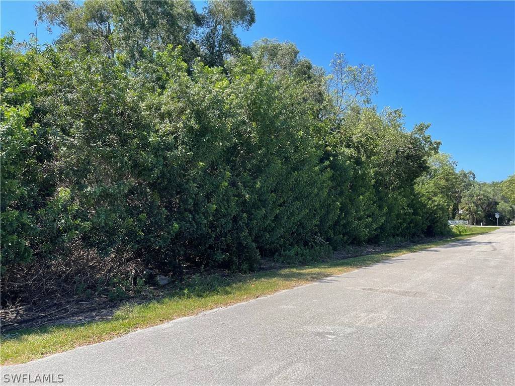 St James City, FL 33956,2471 DATE ST