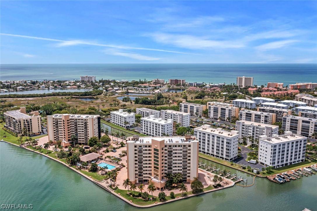 Fort Myers Beach, FL 33931,4265 Bay Beach LN #823