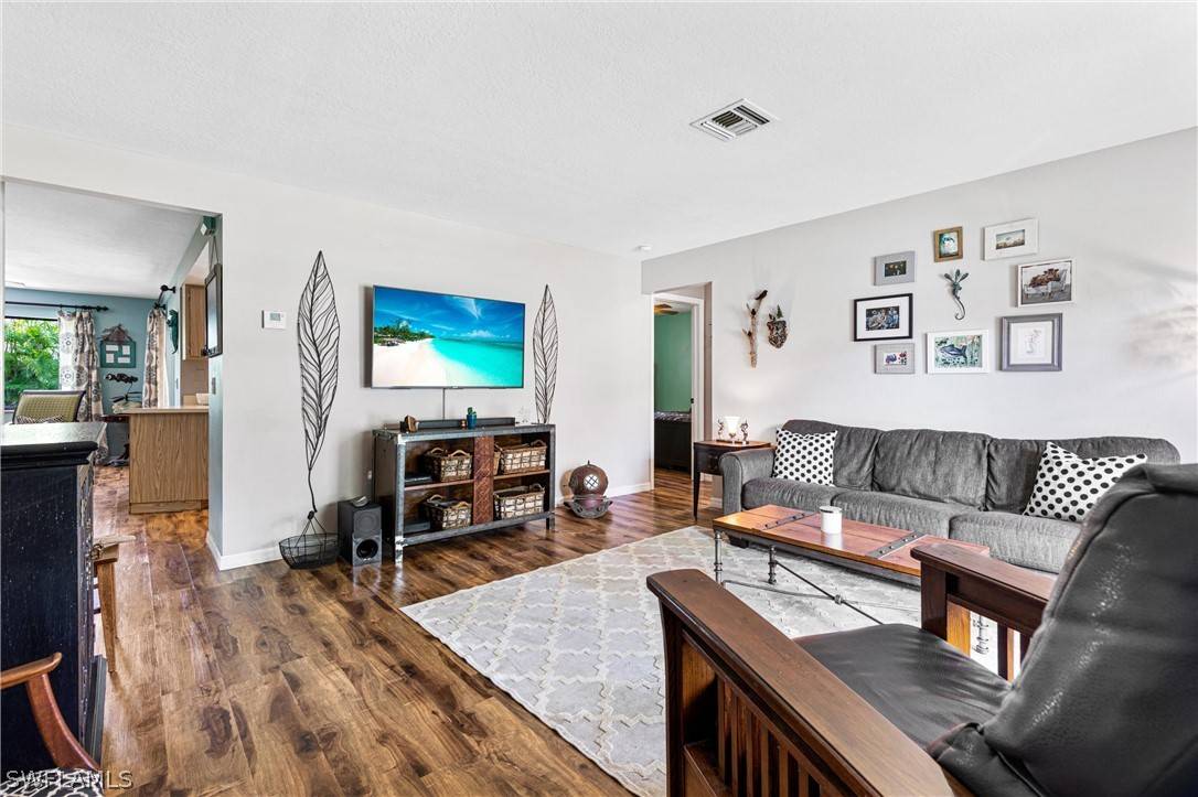 Cape Coral, FL 33904,1032 SE 26th ST