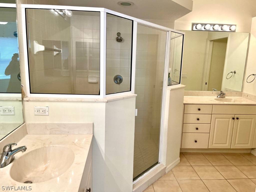 Bonita Springs, FL 34135,28141 Donnavid CT #2
