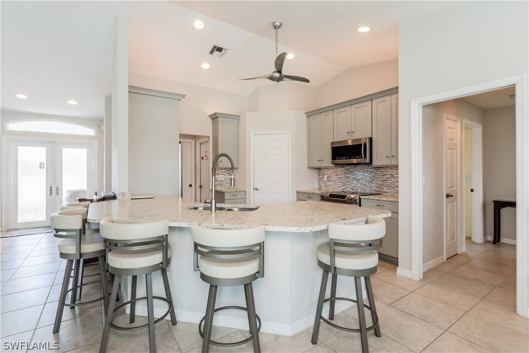 Marco Island, FL 34145,363 Waterleaf CT