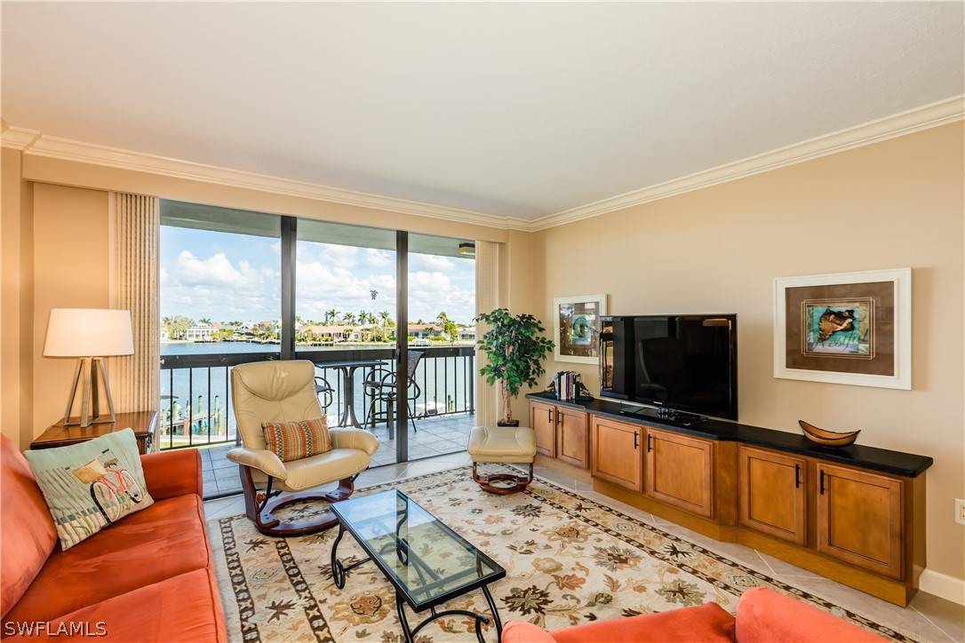 Marco Island, FL 34145,651 Seaview CT #B-306