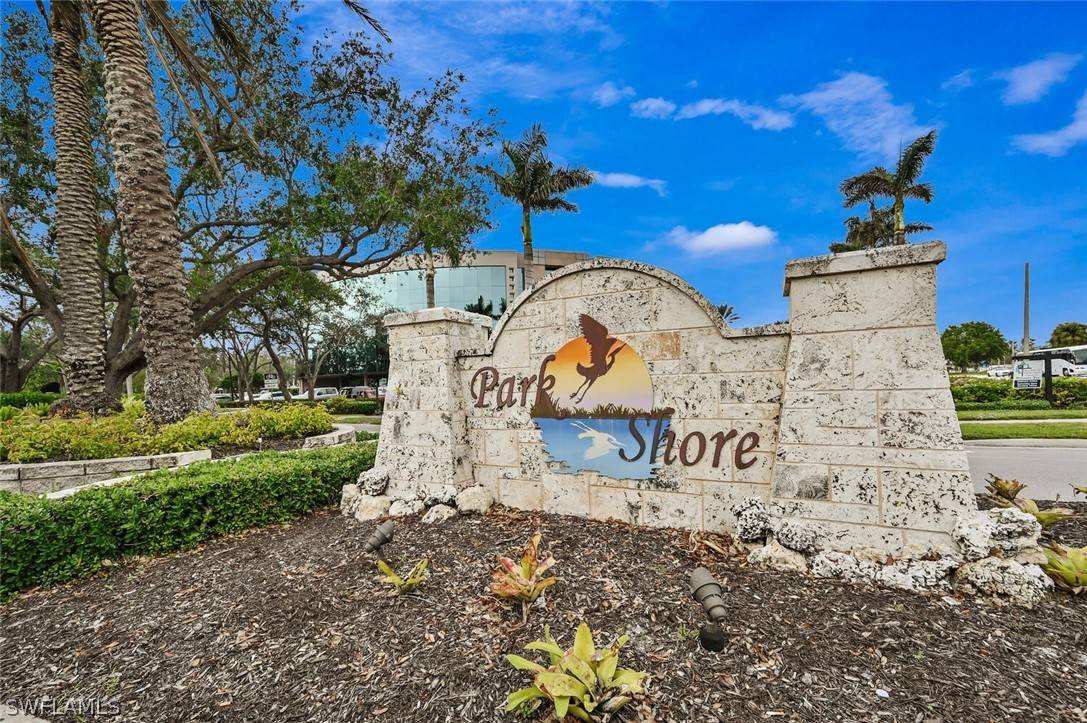 Naples, FL 34103,788 Park Shore DR #D27