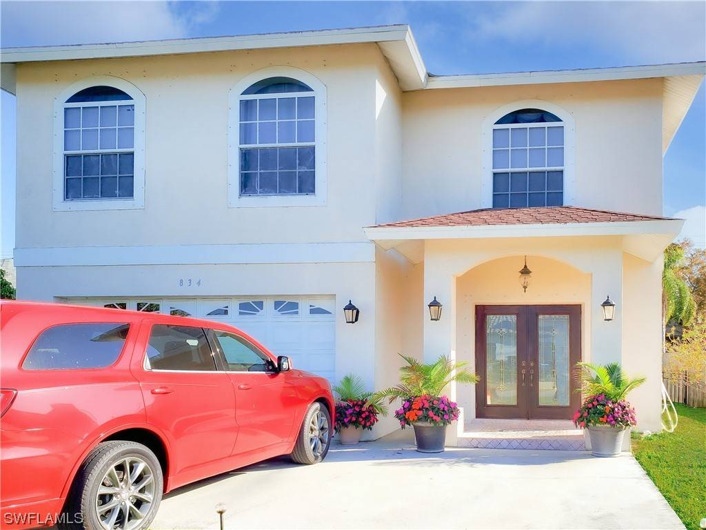 Naples, FL 34108,834 105th AVE N