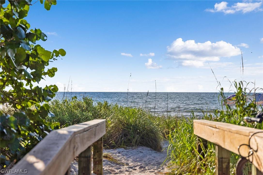 Naples, FL 34102,1165 8th TER N