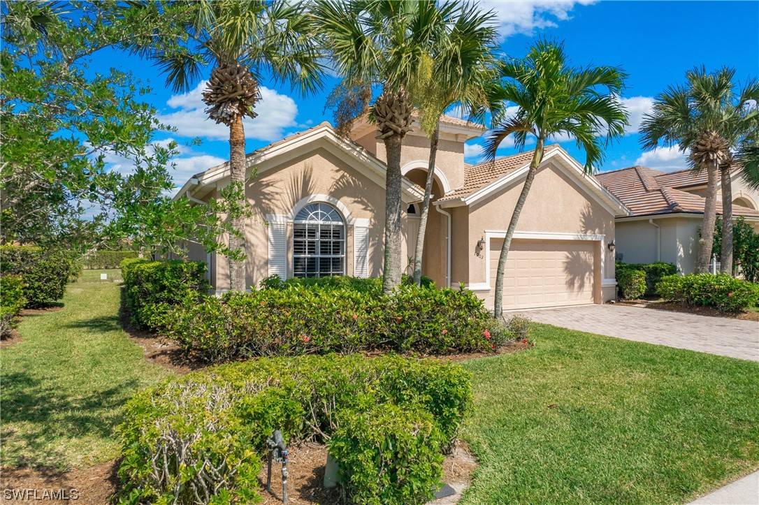 Naples, FL 34104,7903 Founders CIR