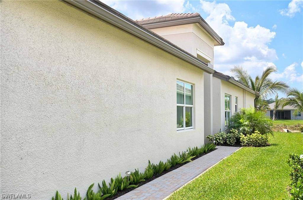 Bonita Springs, FL 34135,28613 Lobos CIR