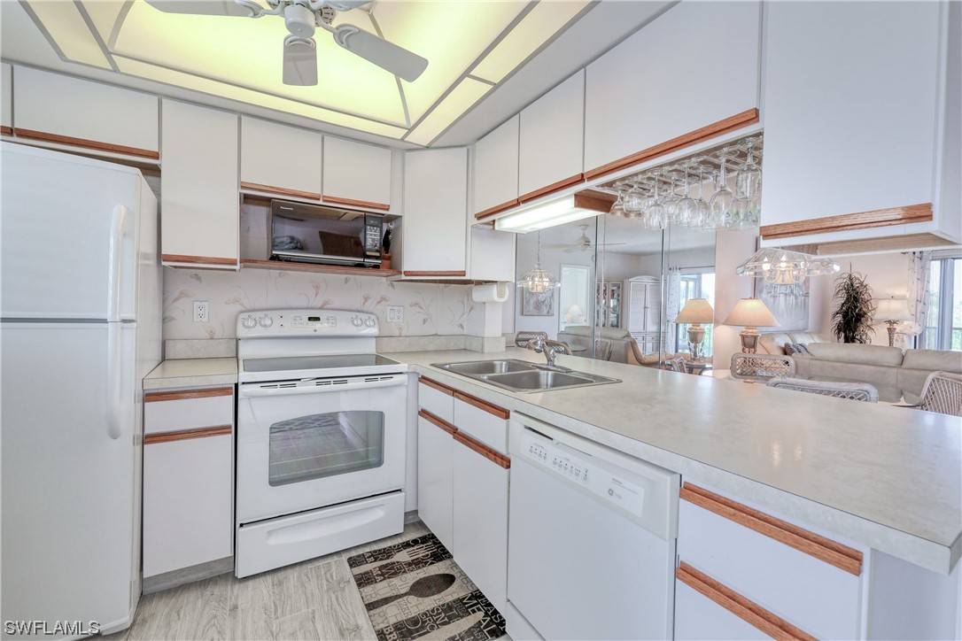Fort Myers Beach, FL 33931,22676 Island Pines WAY #1411